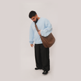 Load image into Gallery viewer, Loose-fit cotton twill cargo pants.
